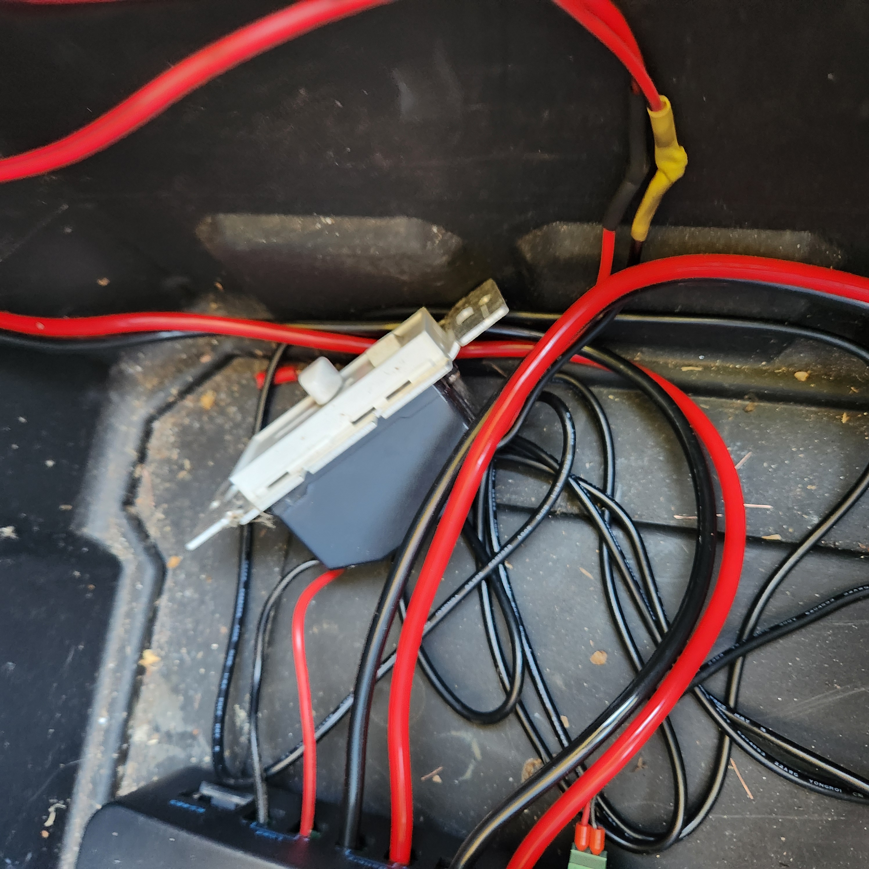 Dimmer on the charge controller